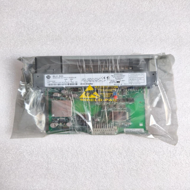 Allen-Bradley 1746-OB16 SLC 500 16-Point 24V DC Source Output Module thumbnail 7085